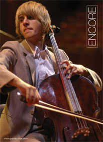 Encore 2006 image of student singing